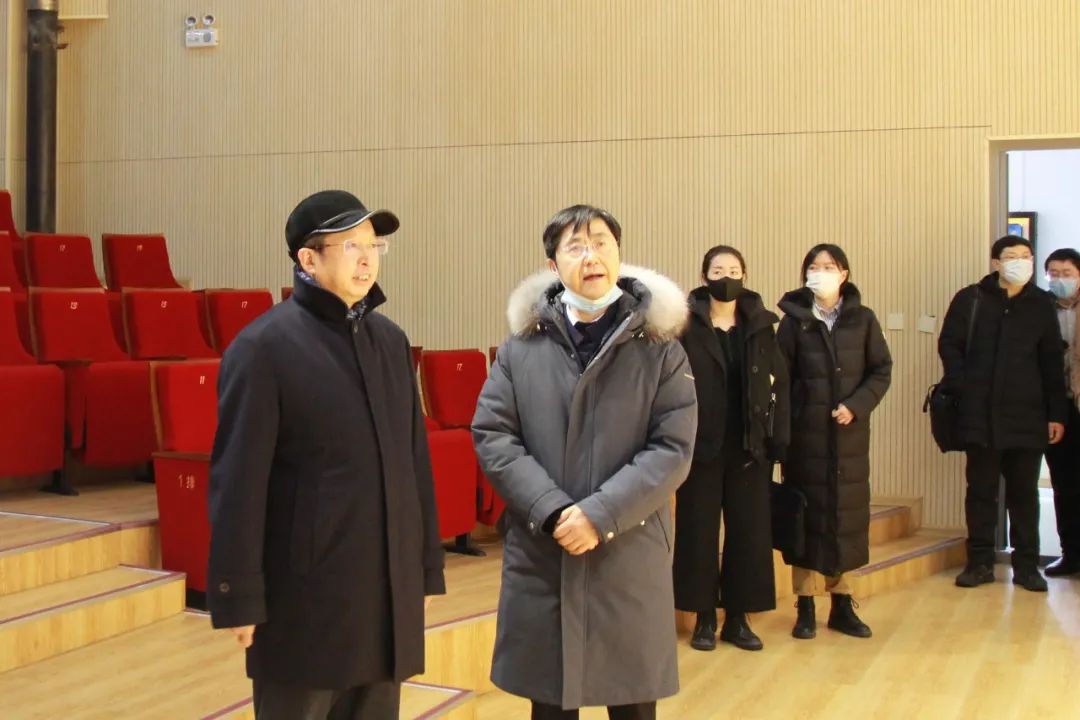 副省长王一新走访慰问我院院长杨燕迪教授